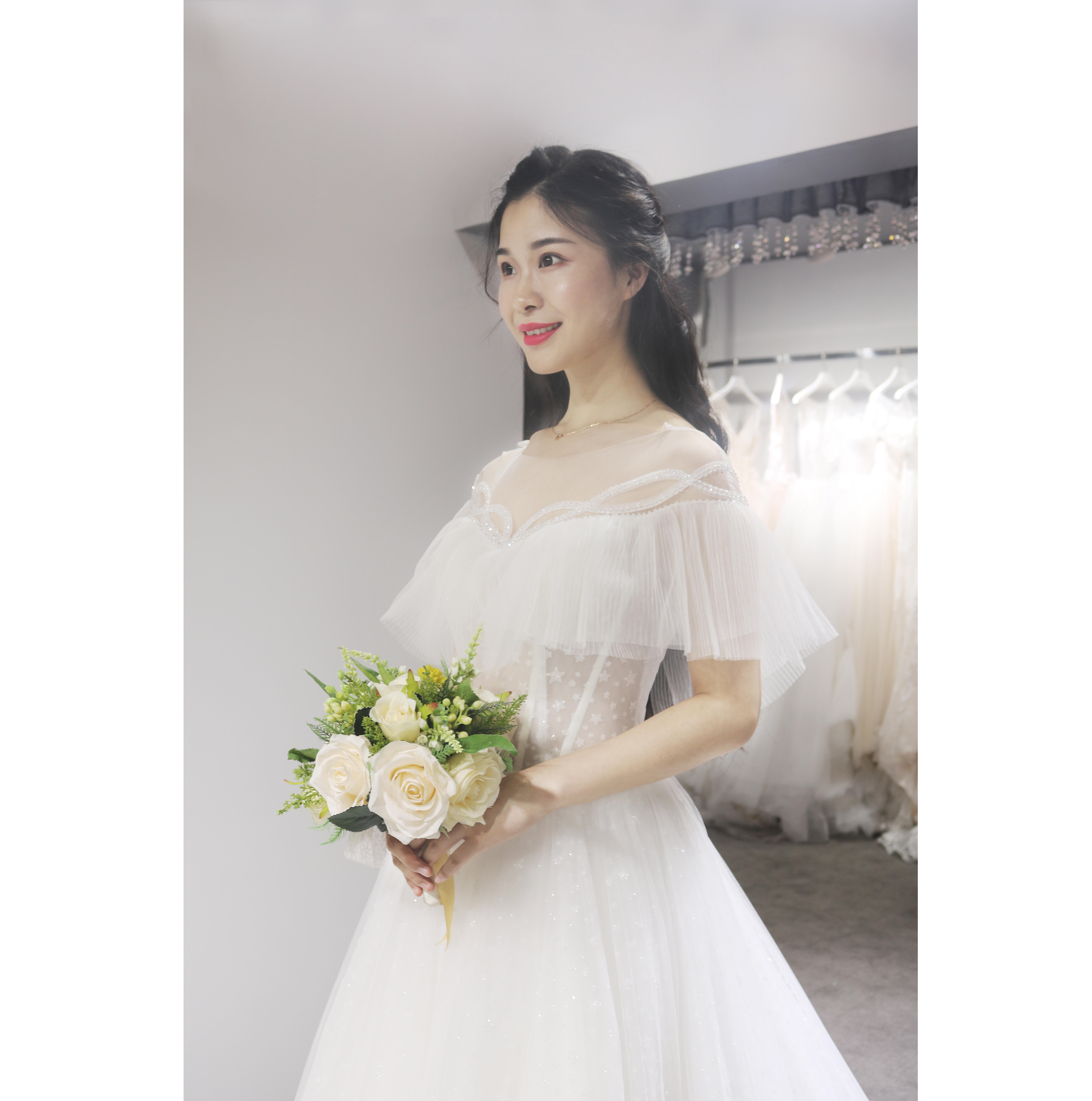 【嫁衣工坊】主纱+出门纱+敬酒服+男装+2伴娘服