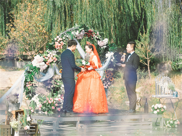 【密云婚礼】一场别致的水上婚礼，新娘一身红纱惊艳