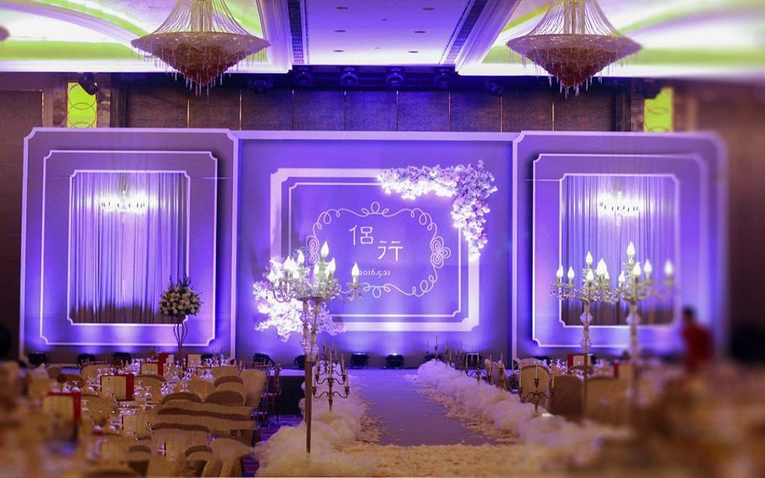 红色千元婚礼-特价执行-优选婚礼布置套餐5-炽热