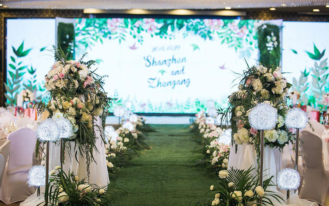 【春夏特惠】超低预算|户外森系草坪婚礼