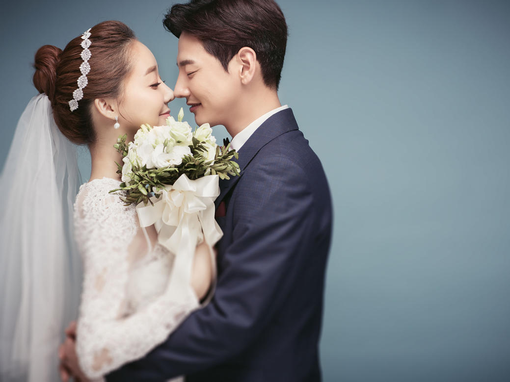 韓國(guó)薇憶婚紗攝影