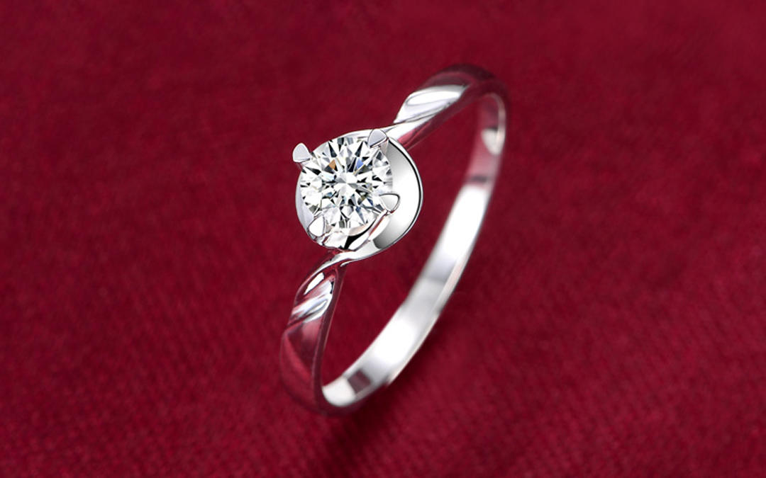 18K金钻定制婚戒—《蜜恋》63分