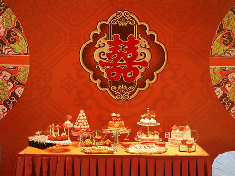 中式婚礼甜品台，古典与现代的融合
