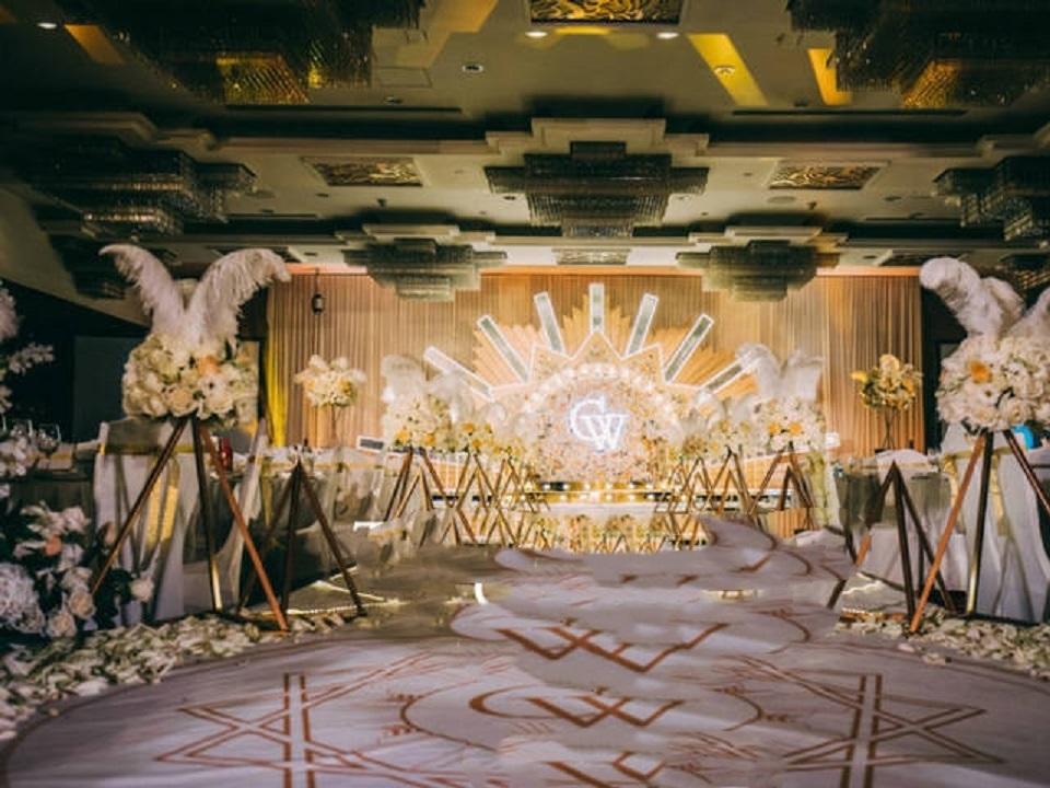 万达铂尔曼真实案例 灯光温暖系婚礼 送化妆 