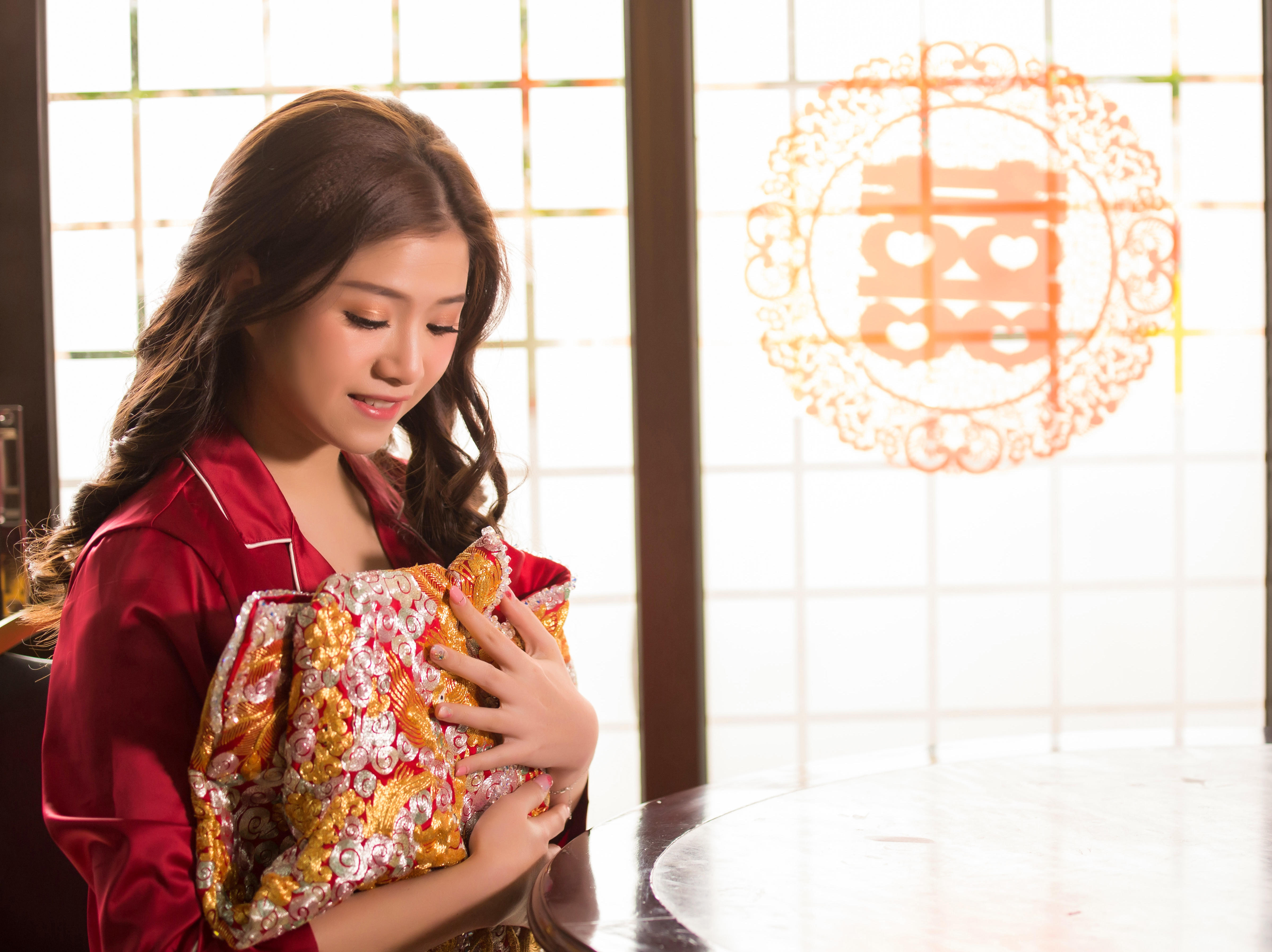 【热卖推荐】高端首席婚礼跟妆+1录全过程+1摄 