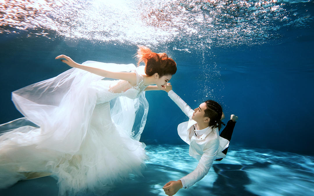 【大连旅拍】哥特古堡+马场+游艇+水晶教堂