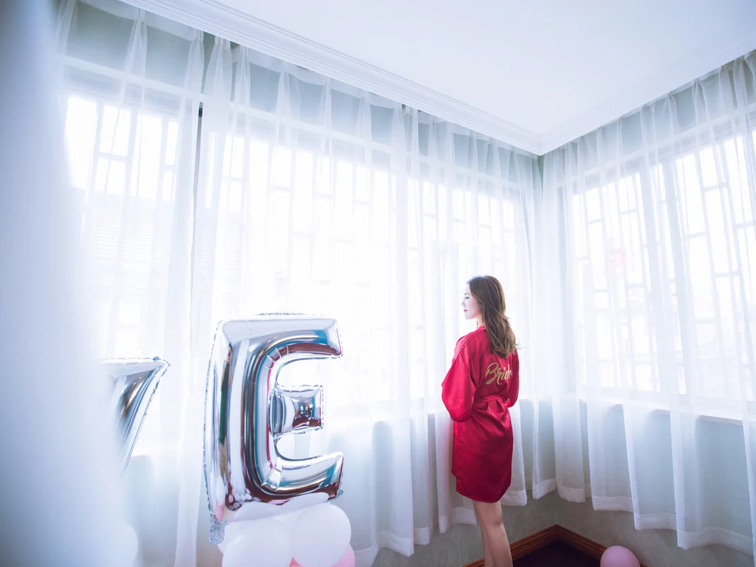 资深档全程跟妆2造型唯美简约妆容 送亲友妆