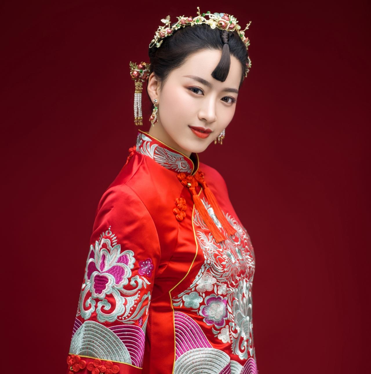 【卡曼婚纱】人气推荐 中式嫁衣高端秀禾服