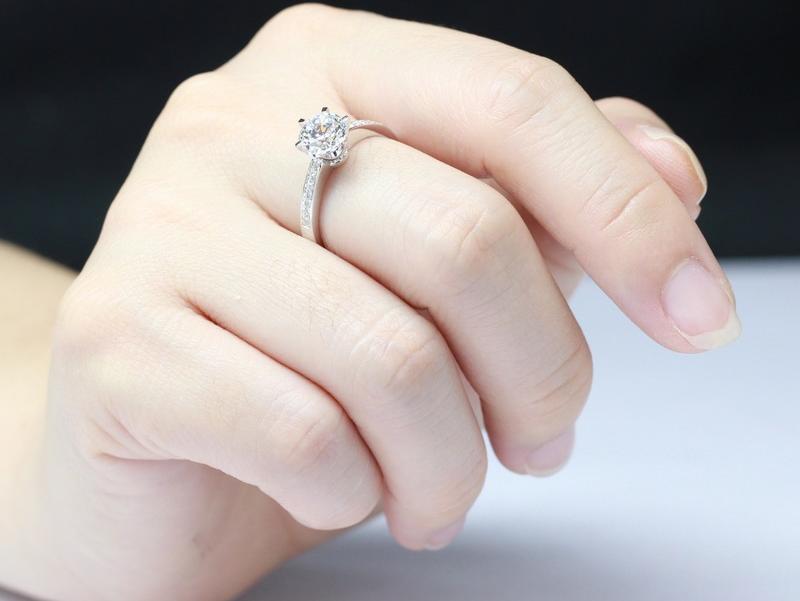 特际定制结婚钻石钻戒女婚戒50分定制款-女王桂冠