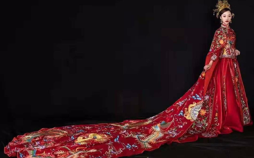 【皇后嫁衣轻奢馆】大拖尾秀禾