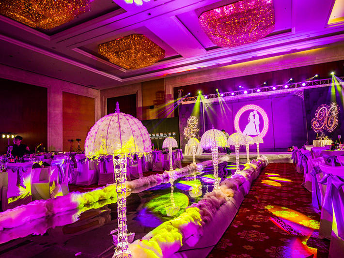 都市情缘梦幻主题婚礼