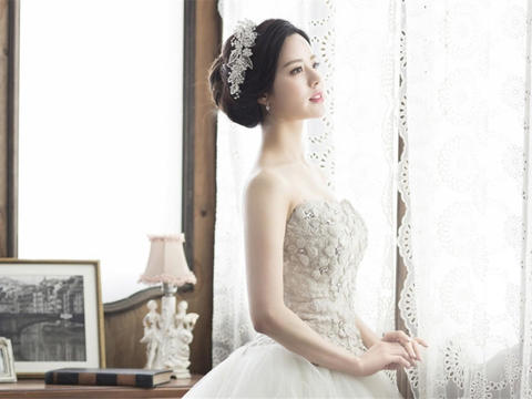 卡妮尔彩妆韩国新娘化妆-艺术总监