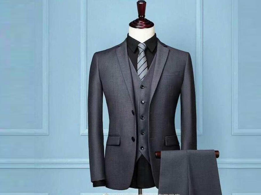 靓雪  时尚甄选浅灰色西服套装