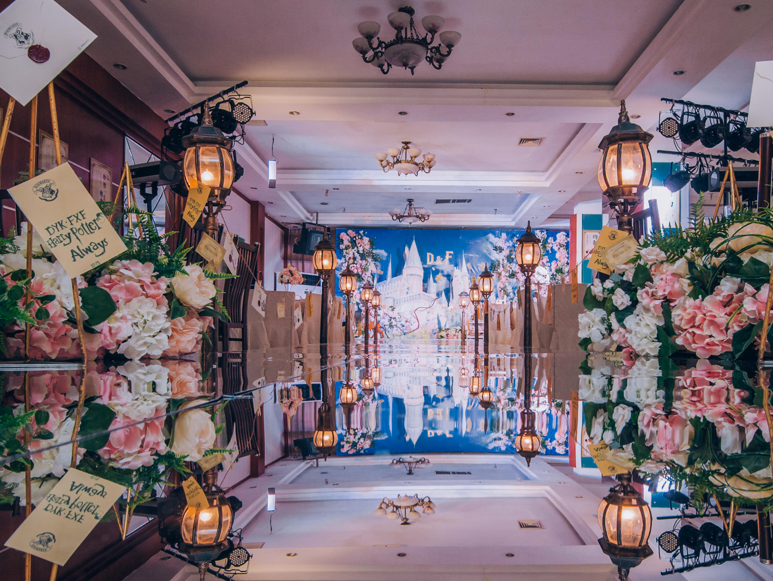 温迪婚礼—定制主题婚礼场布+摄影+主持+灯光音响