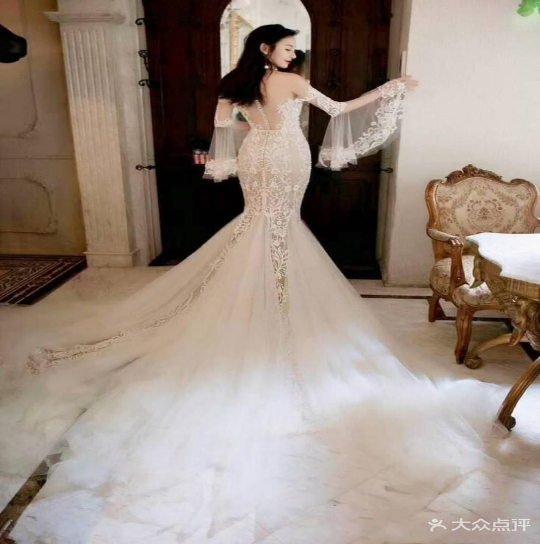 奢华鱼尾+秀和服（或出门纱）+敬酒服+伴娘裙4条