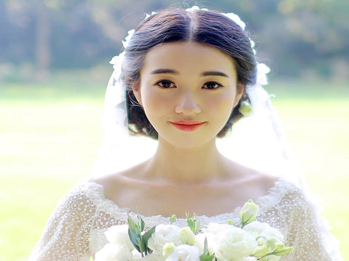 全程新娘跟妆，包含妈妈妆一位