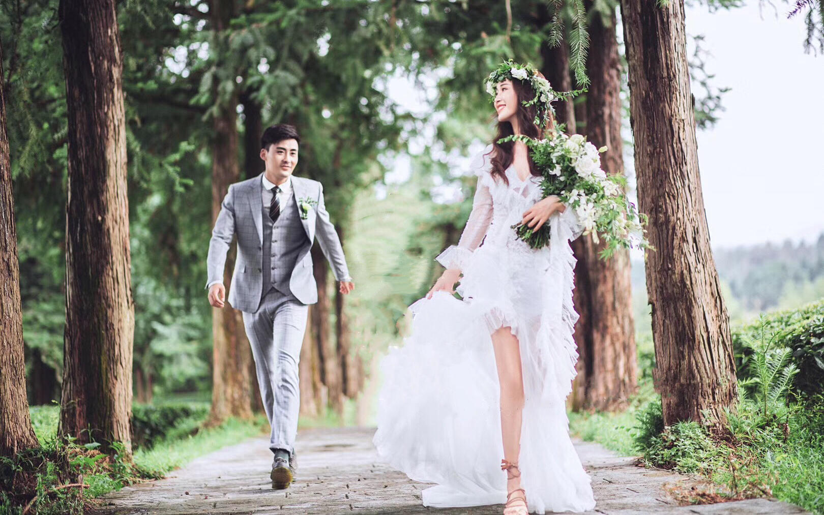 【限时特惠】台北风情拍婚纱照10服10造