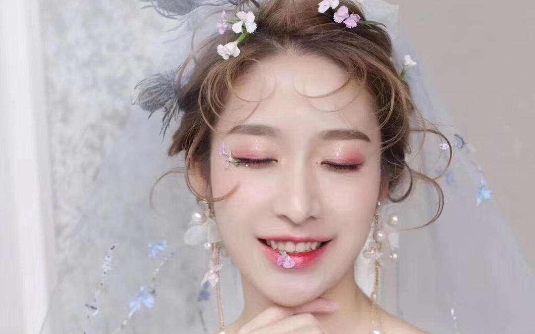 总监级婚礼当天全程跟妆+妈妈妆+主伴娘妆