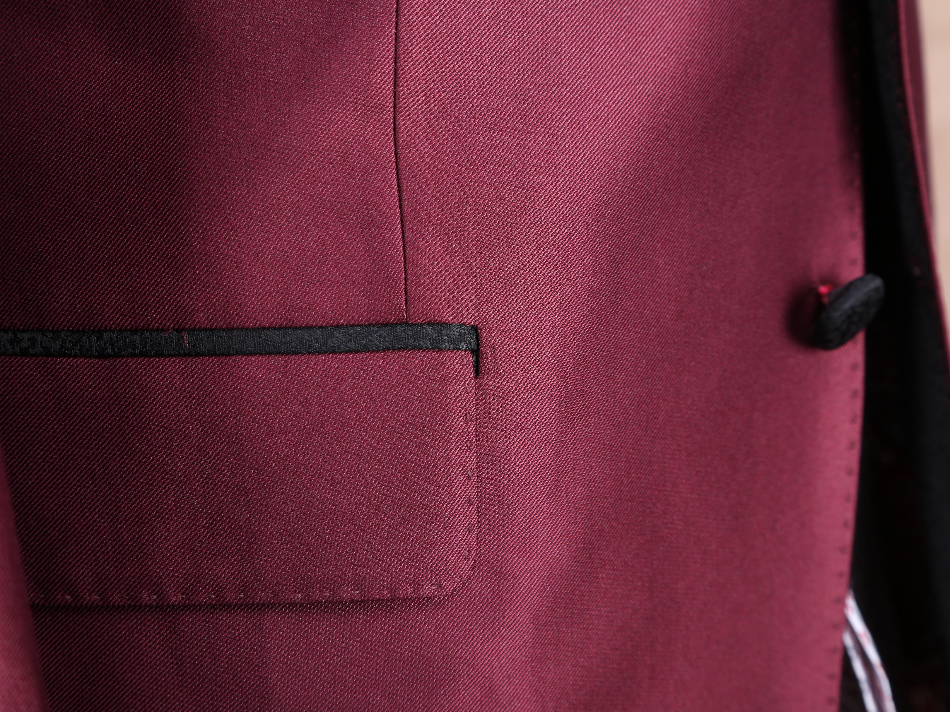 红领西服高级定制——红色戗驳领单排扣礼服套装