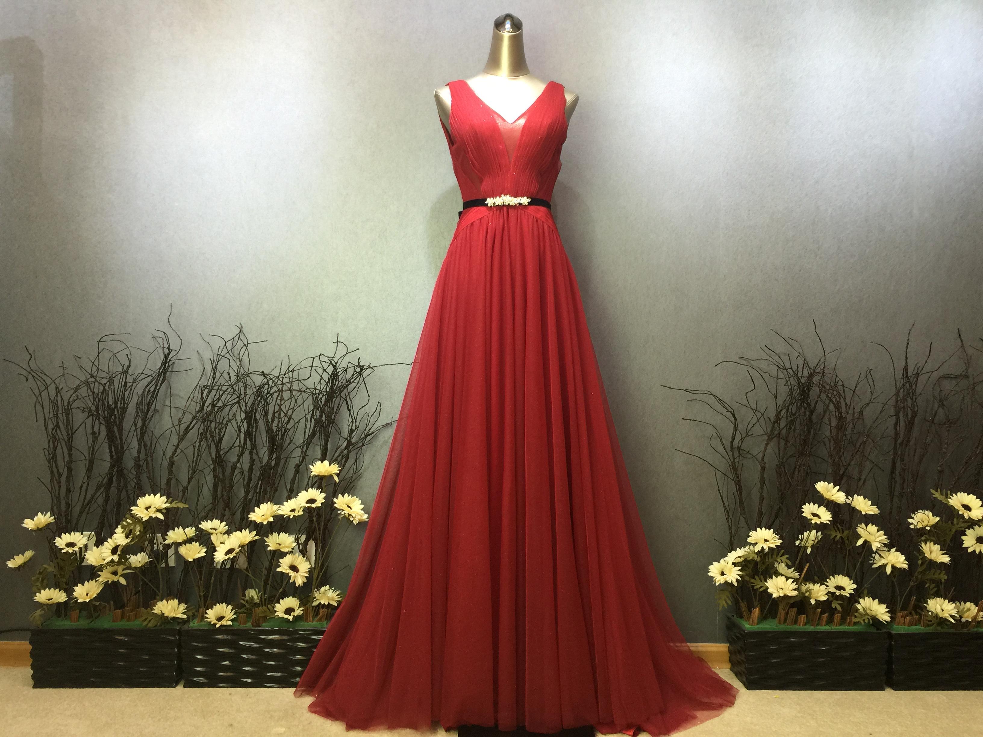 【奧黛婚紗】V?領(lǐng)酒紅色敬酒服