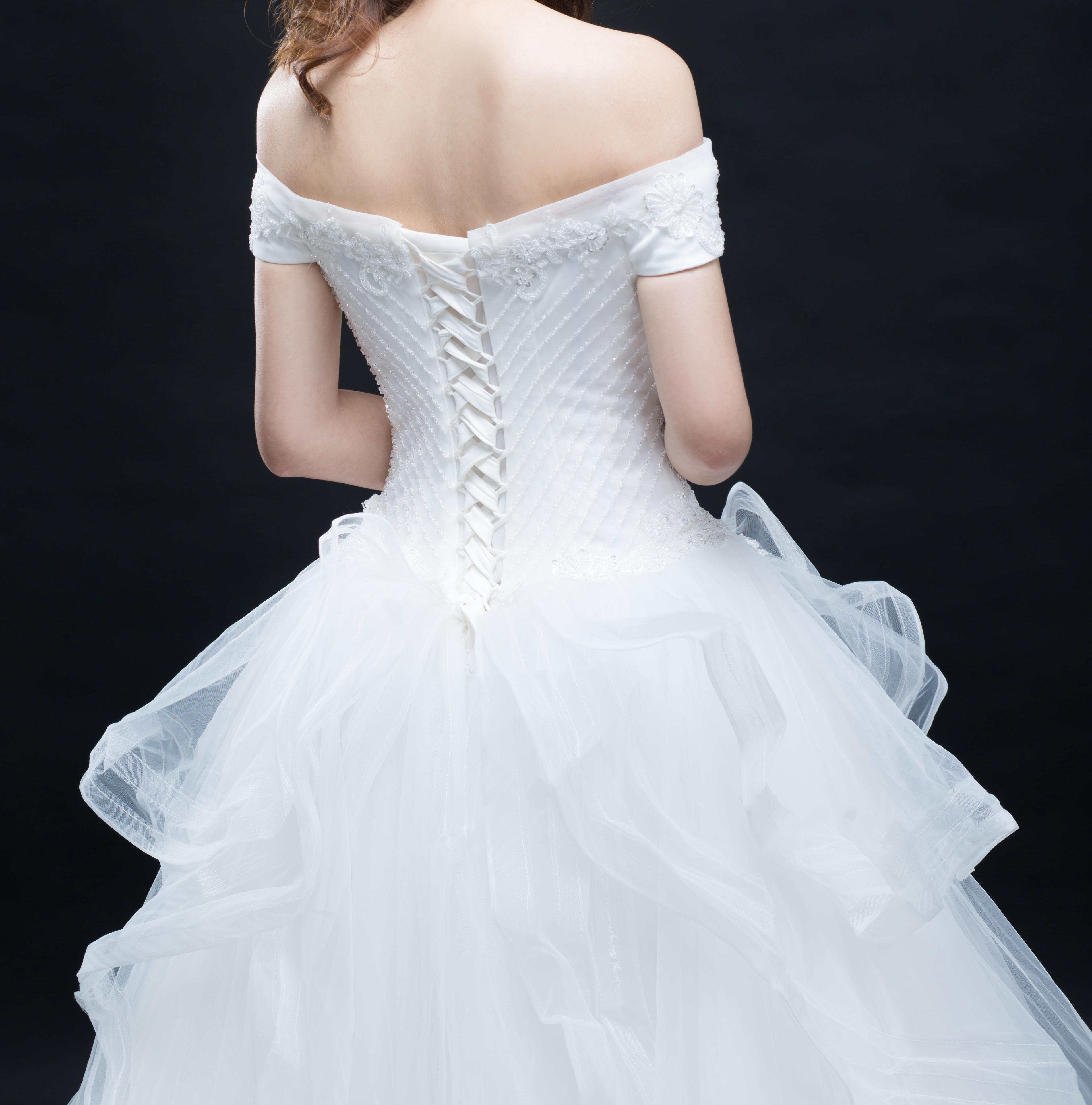 B&L时尚系列婚礼七件套（送高级新娘跟妆免费试）