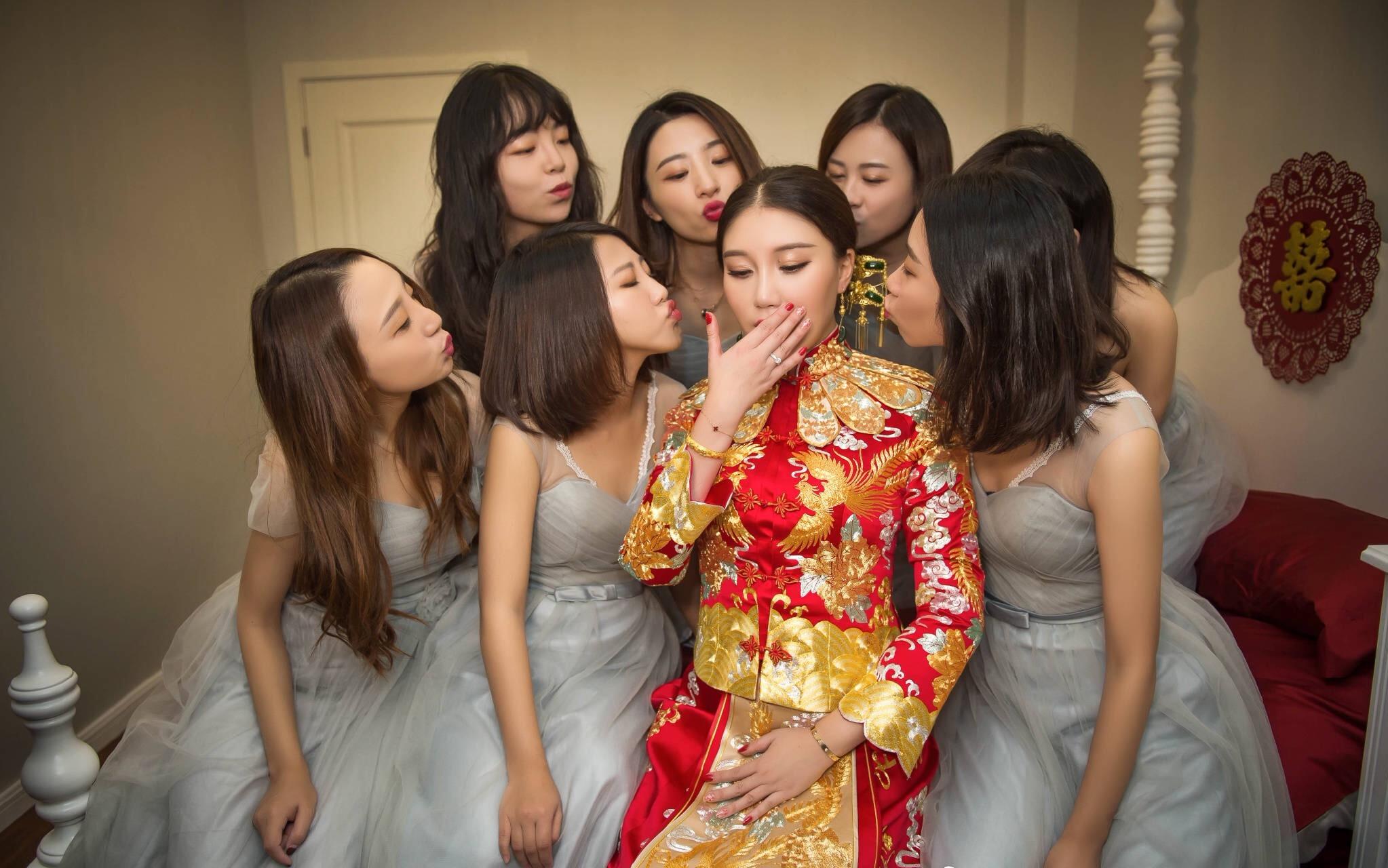 梦想屋  特惠中式绣和服婚纱套餐2280送绣鞋
