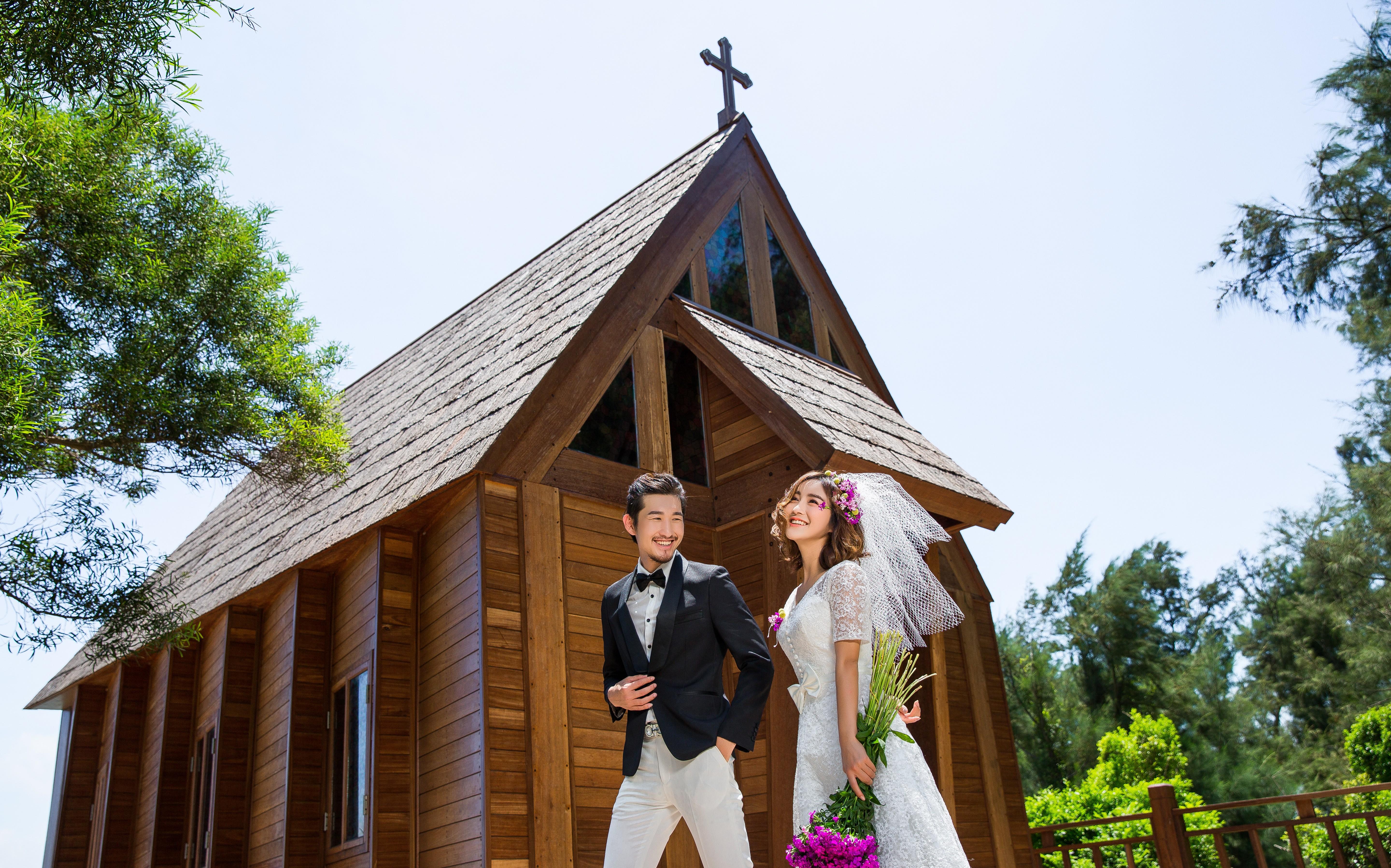 贵港ＣＣ中国风给你拍出最美结婚证件照