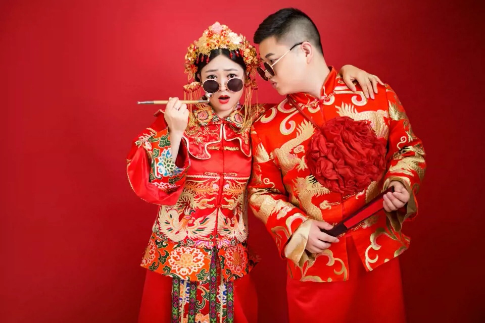 迈入第九年的长跑里，终于嫁了[耶][耶]