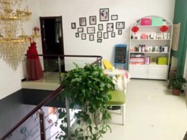 花漾形象美妆馆