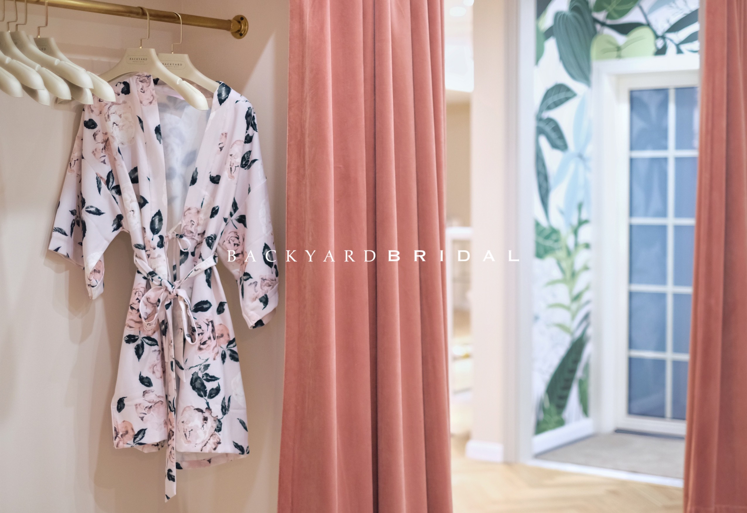 BACKYARD·悦婚纱设计师品牌买手店