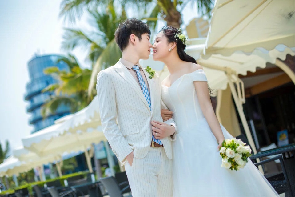 校服到婚纱感谢你陪我走过四年❤️