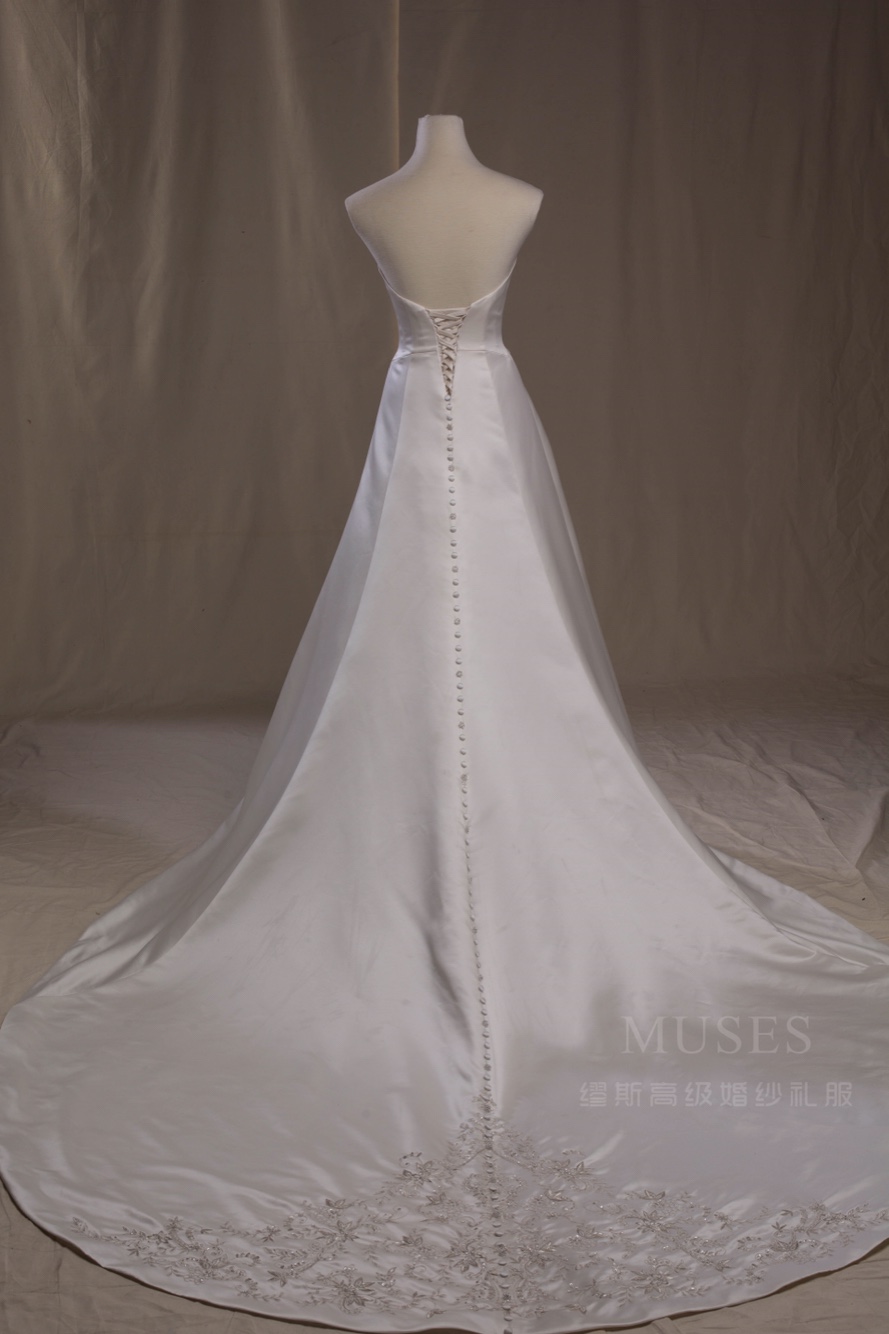 MUSE高级婚纱礼服