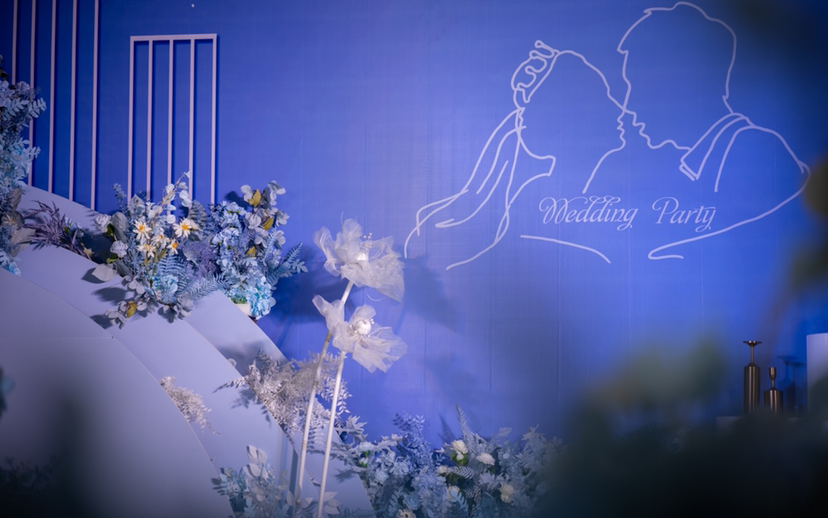 雾霾蓝色婚礼浅蓝色婚礼流行风向标