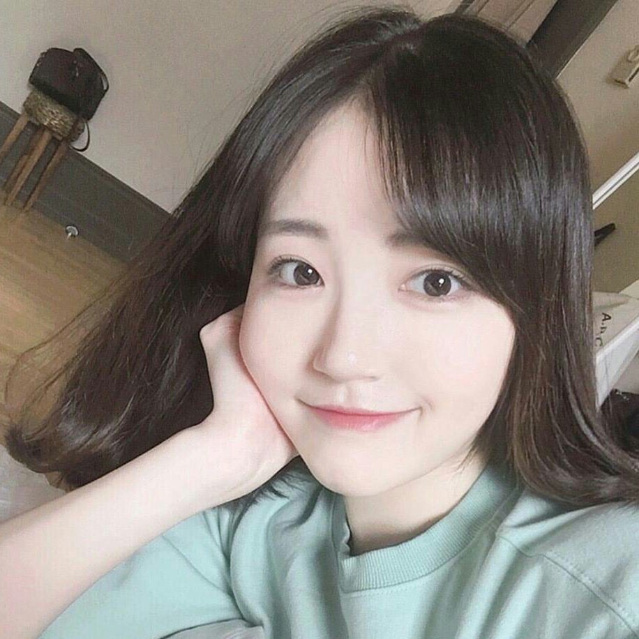 爱笑的selly