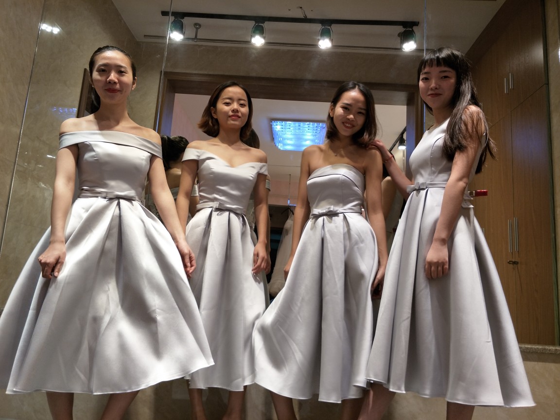 爱上婚纱礼服馆
