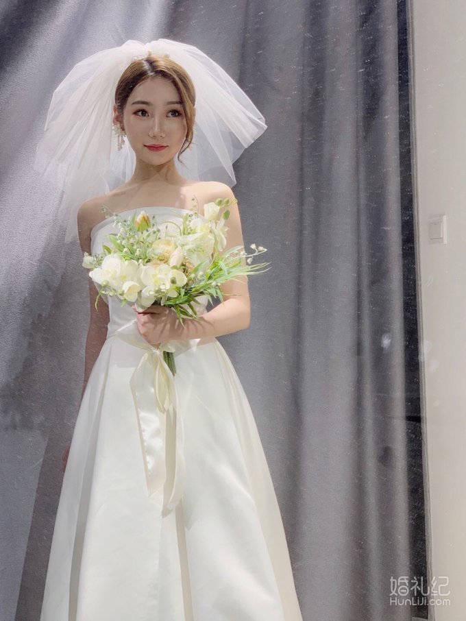 婚礼倒计时8天💒有老妈参考的妆容还是很可的！