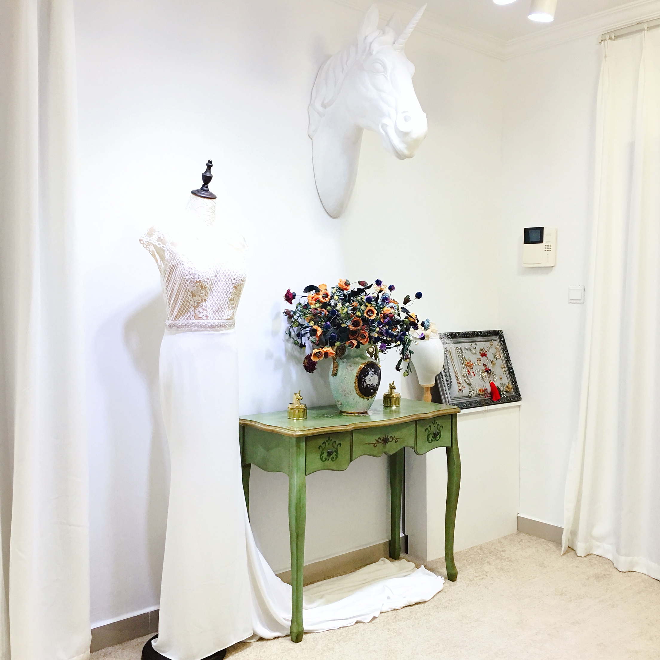 Unicorn独角兽高级婚纱定制