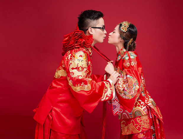 十年挚友成挚爱 香港蜜月行