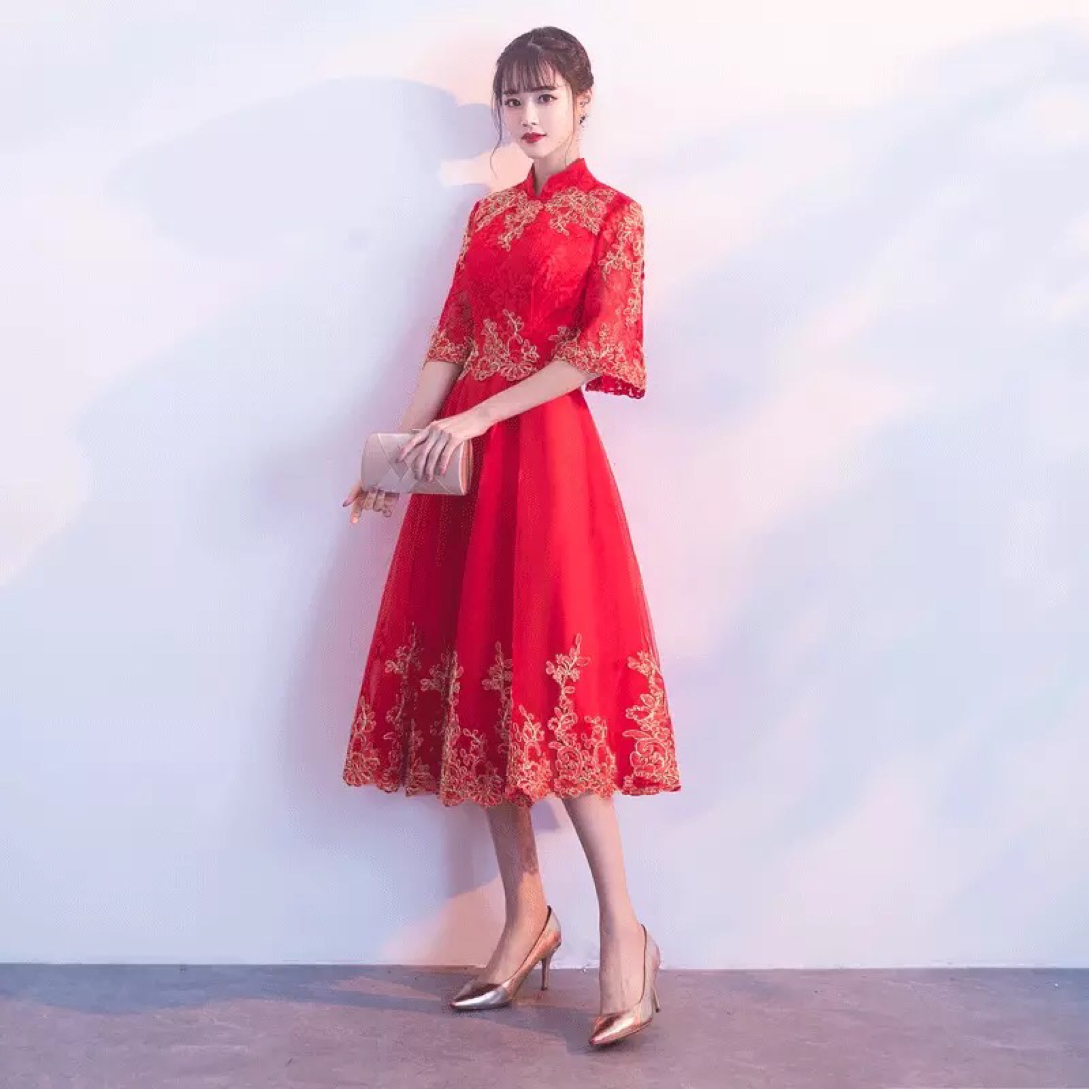 敬酒服，衣服号码偏大，适合M码L码
