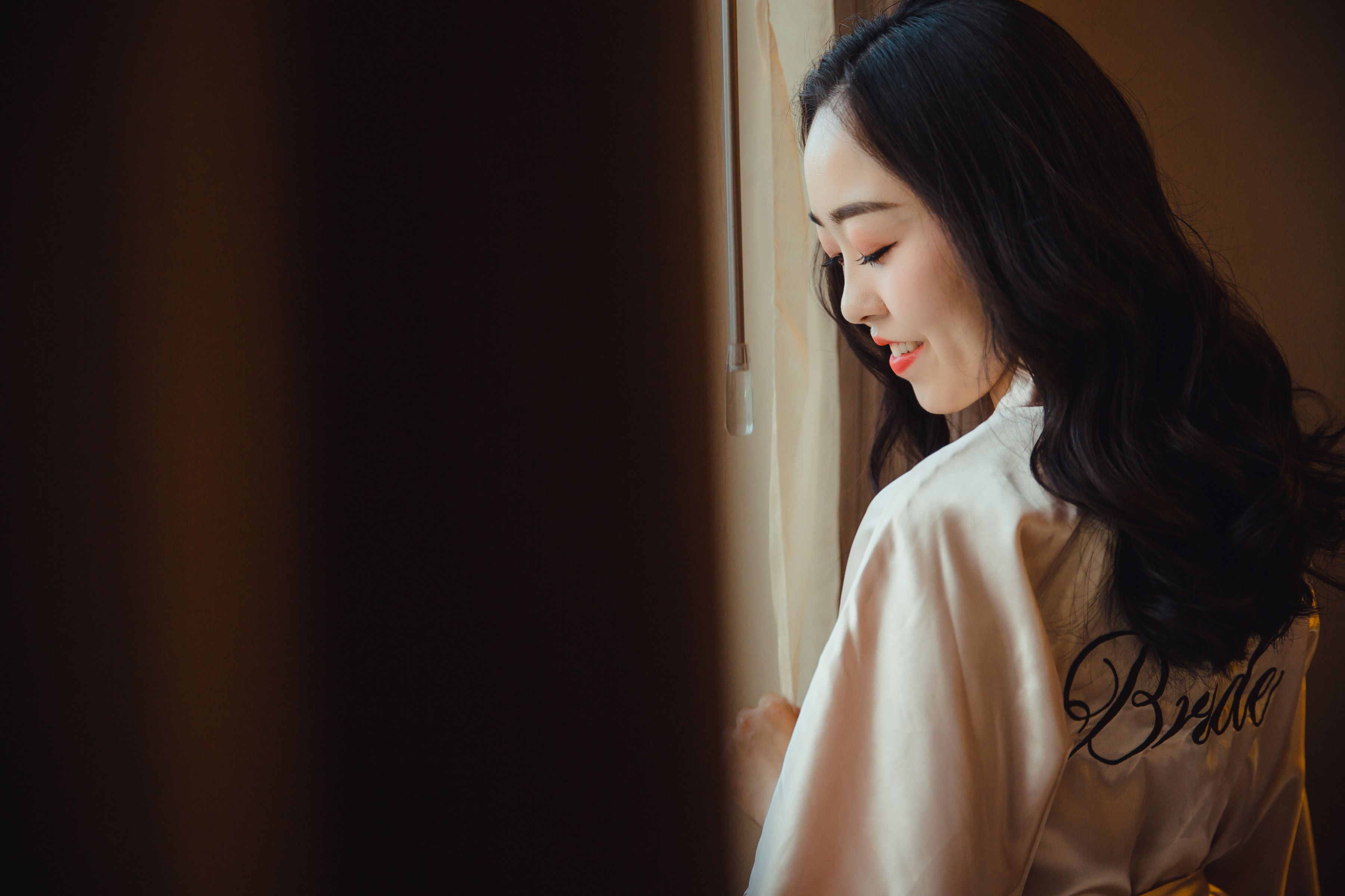 百元晨袍跟拍效果赞爆 小个新娘显高显瘦穿搭经