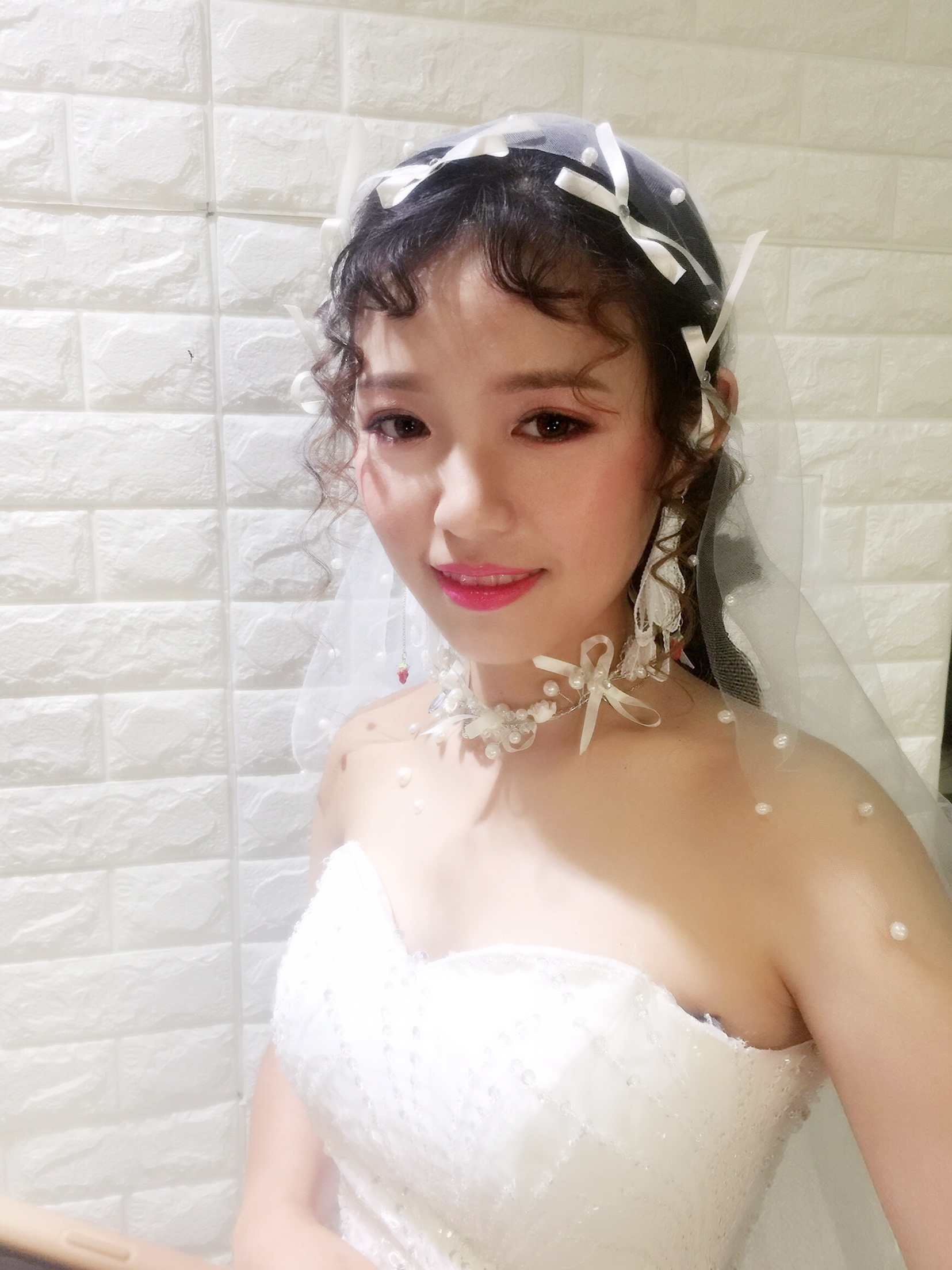 酒窝MAKE UP彩妆工作室
