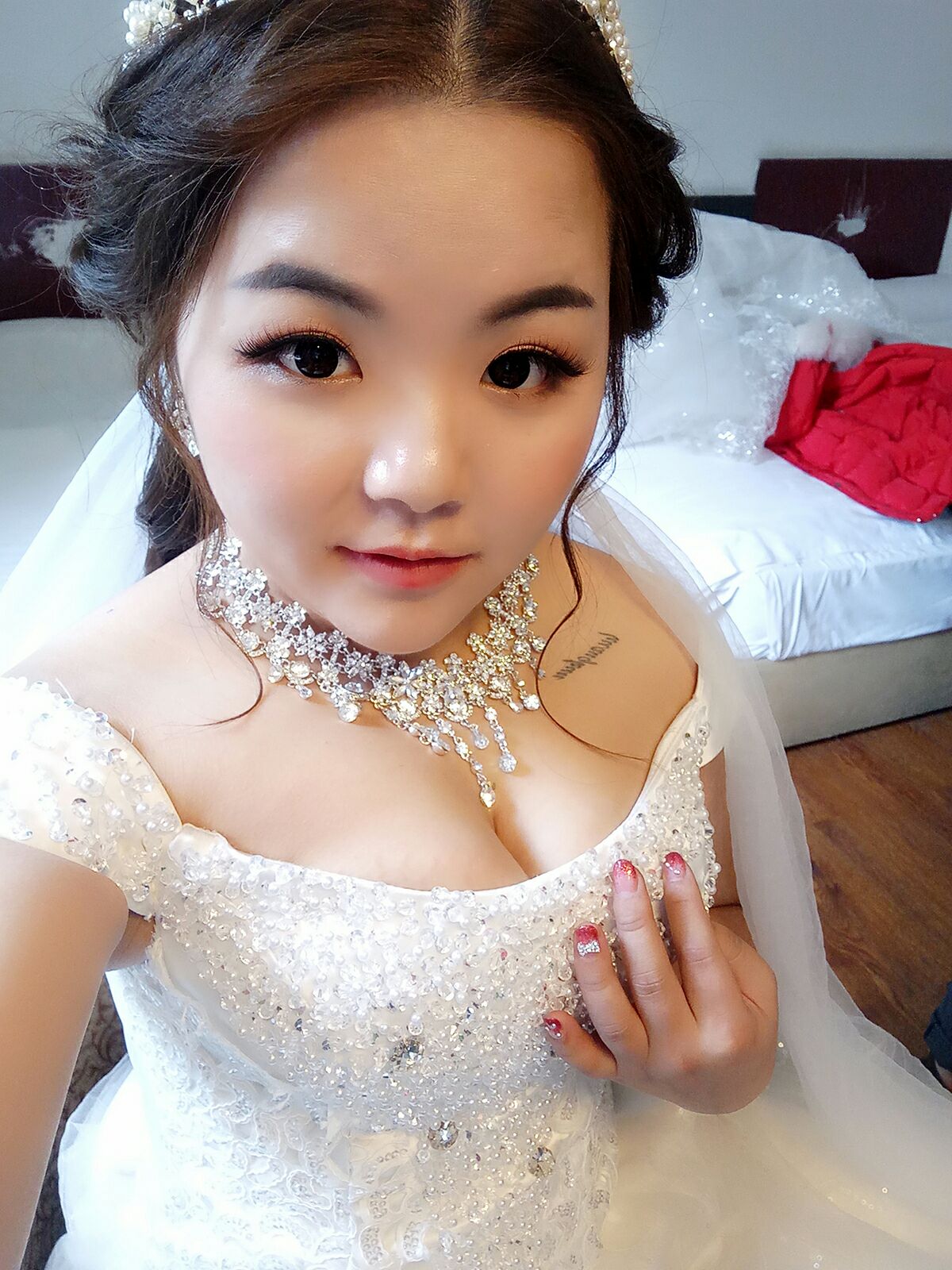 大婚结束，累死了[大哭][大哭]