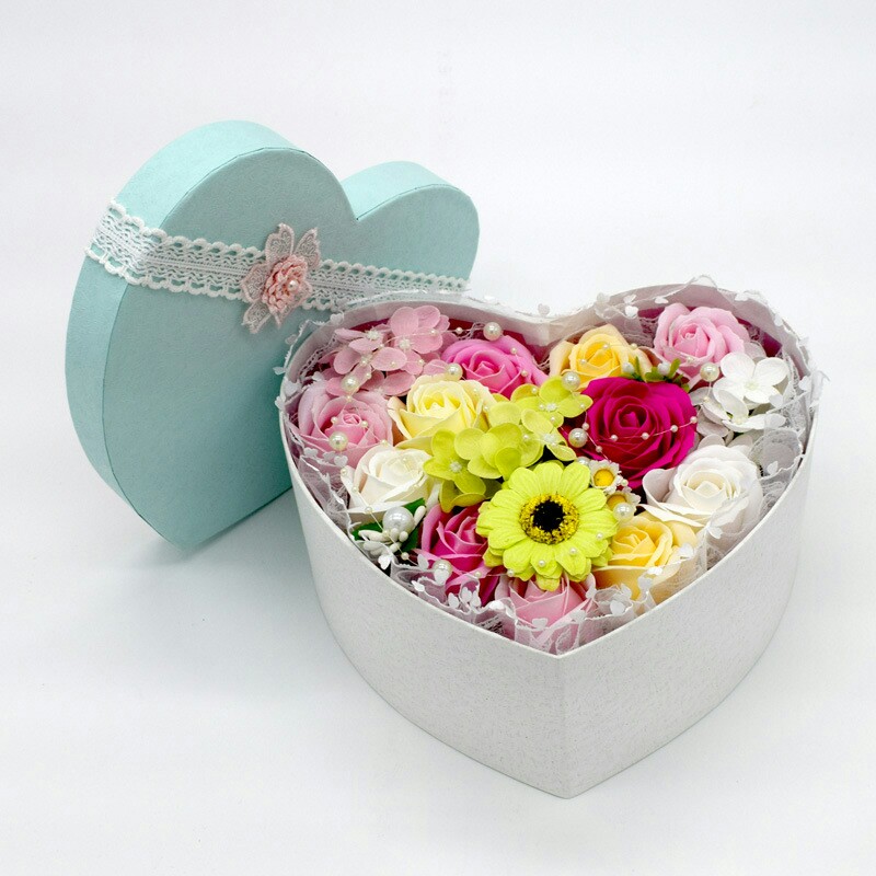 求推荐美观大气的手办礼,精致的喜糖盒?