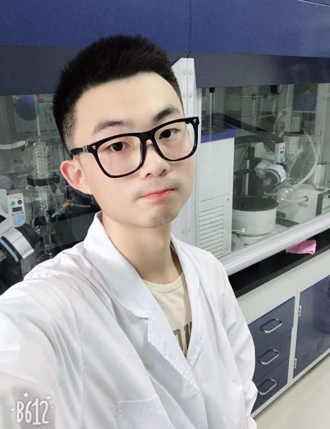 男友把我迷得不要不要，闺蜜却说我男友长得丑