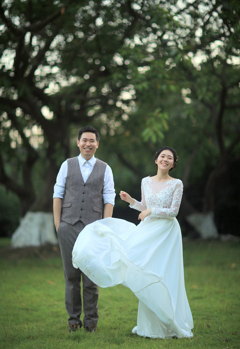 清新风婚纱照 我们和大树的约会