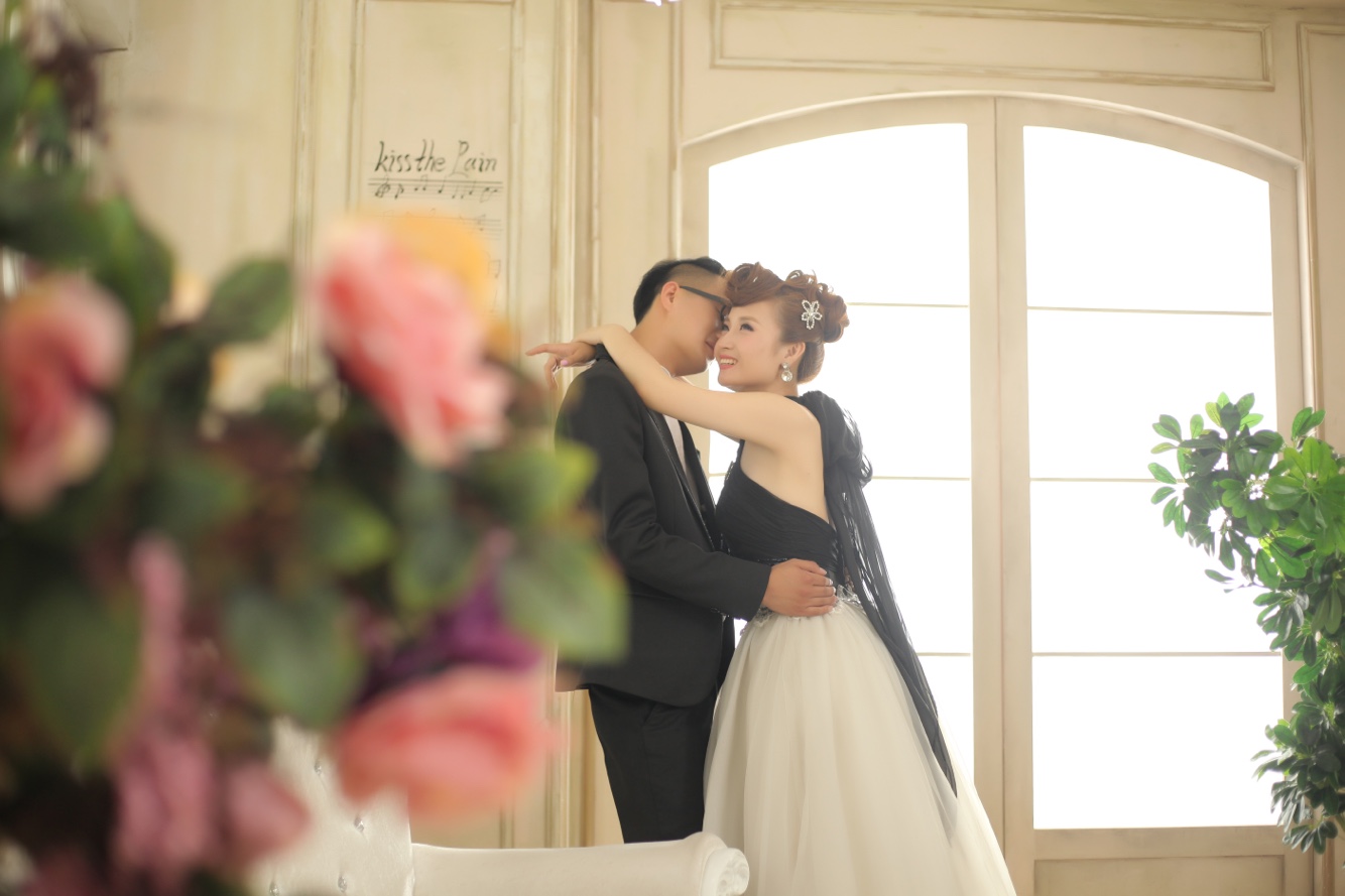 婚纱照出来咯[吐舌]