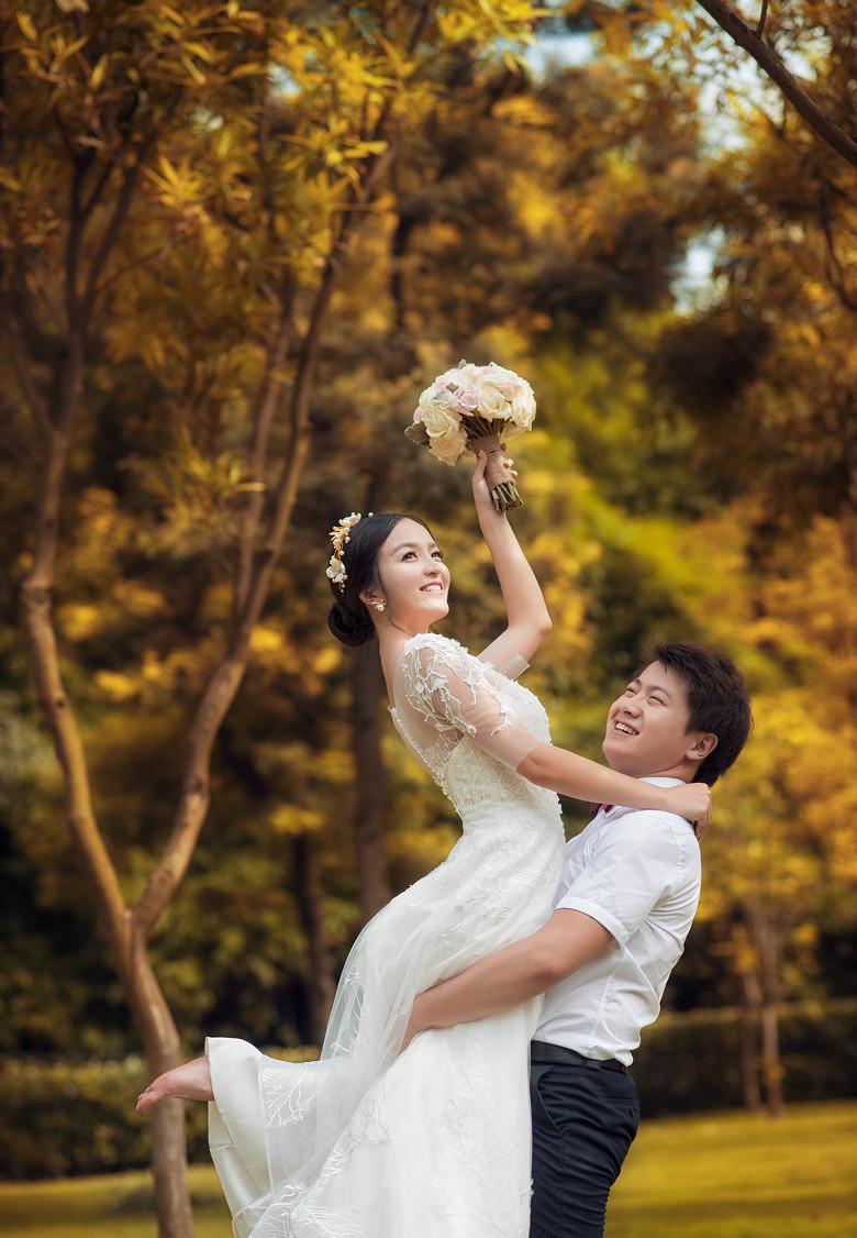 泰国婚纱照好便宜 去泰国做“皇帝”