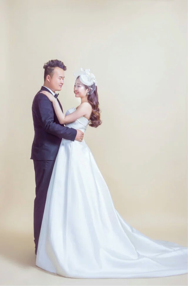 期待很久的婚纱照出来了给大家分享一下