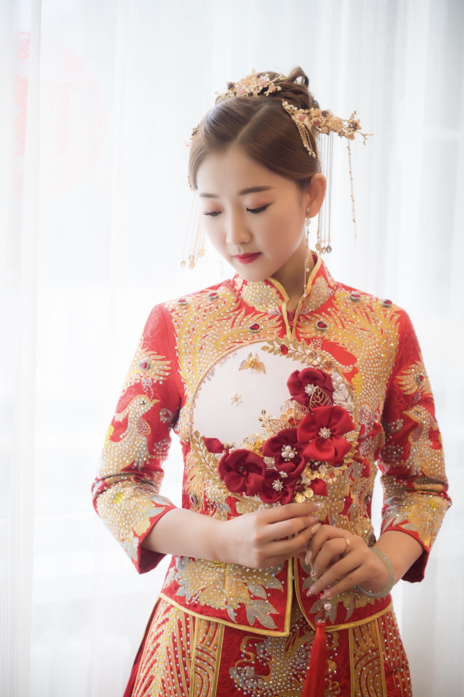 大婚穿4套惊艳到爆，凡人新娘秒变大明星