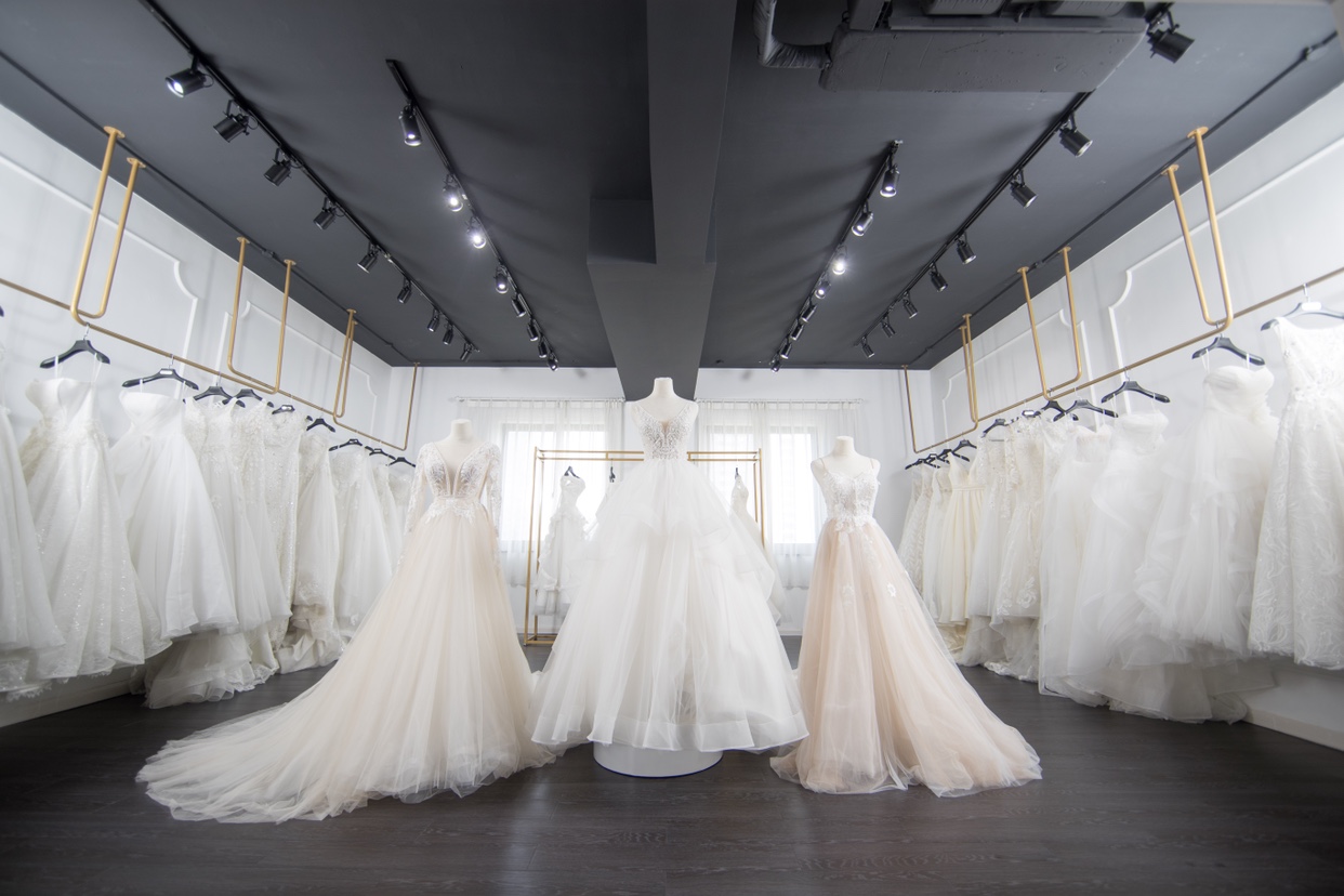 米·尔高级婚纱定制